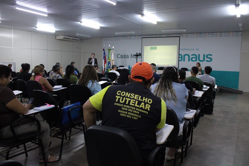 Conselheiros tutelares eleitos em Manaus tomam posse na segunda