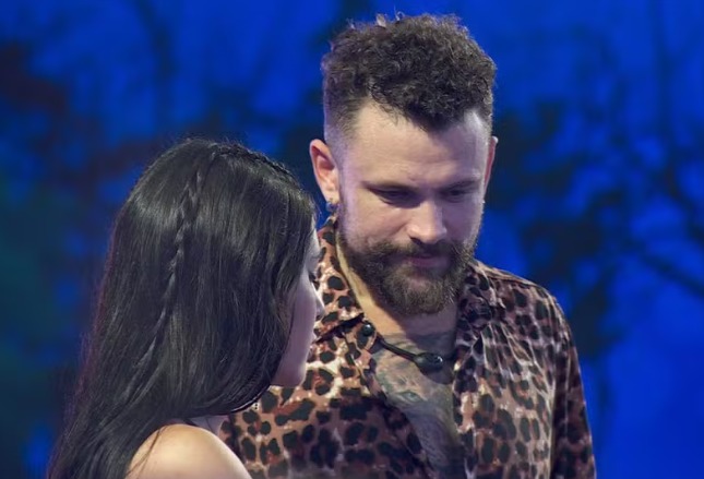 Vinicius sobre affair com Isabelle: 'lá fora não vou querer'