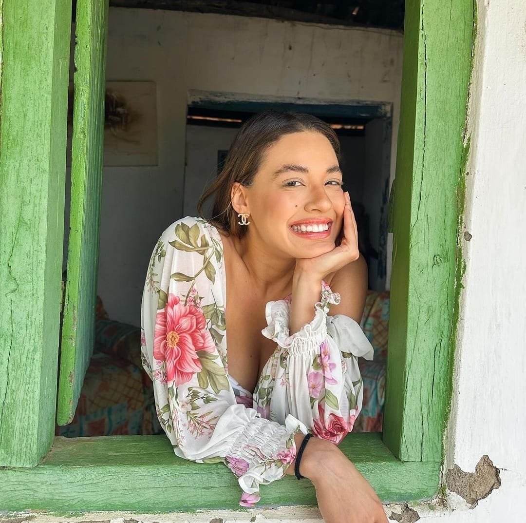 Beatriz do BBB24 duplica seguidores em 3 dias e chega a 2,4 milhões