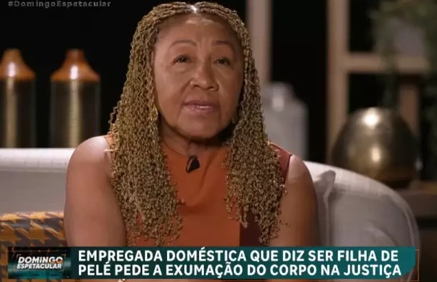 Mulher que alega ser filha de Pelé pede exumação do corpo do ex-jogador