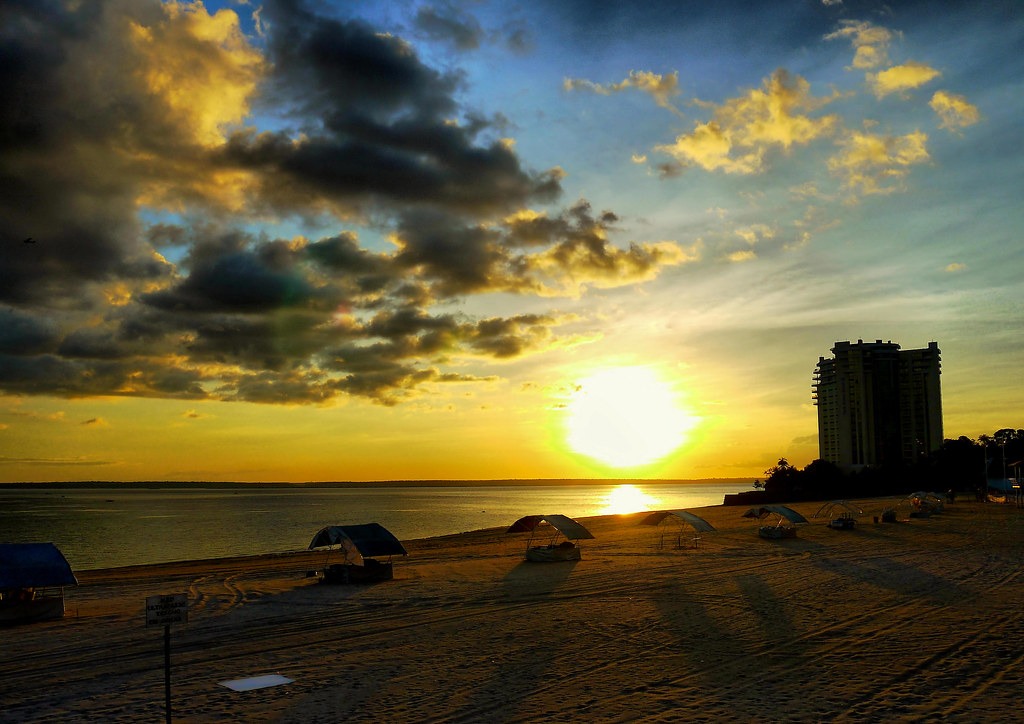 Manaus Precisa Ser Visitada Por Brasileiros!
