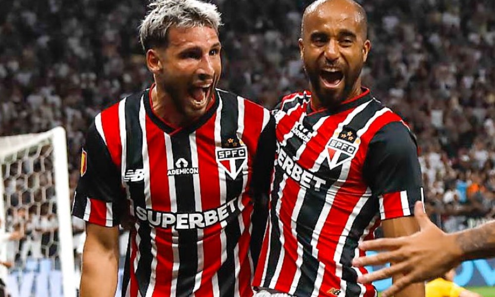 São Paulo vence por 2 a 1 e afunda Corinthians na crise