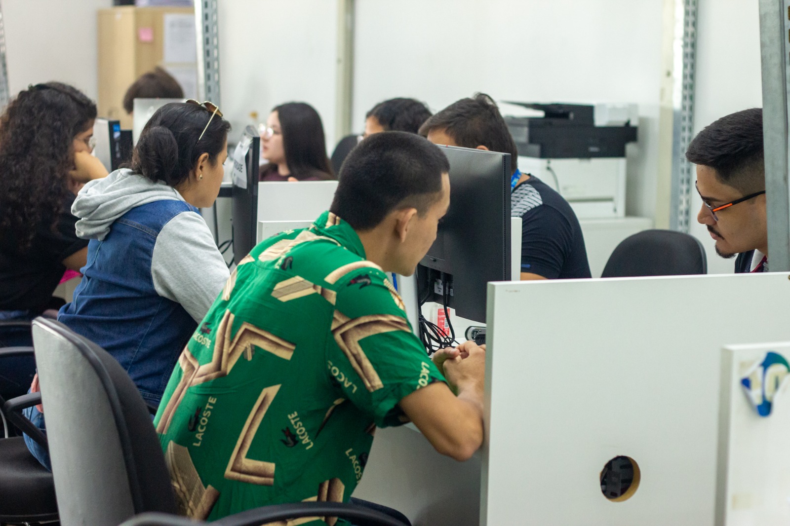 Confira as 127 vagas de emprego do Sine Amazonas para esta sexta