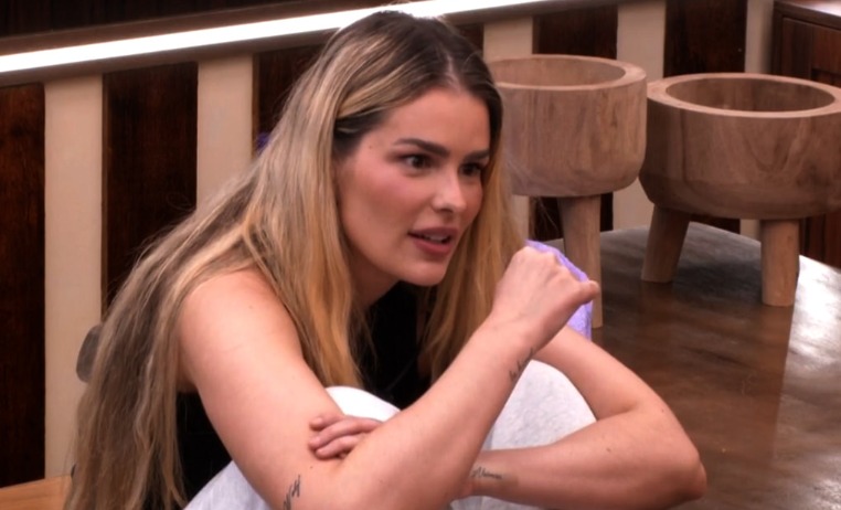 No BBB24, Yasmin assusta brothers ao relatar experiência com espíritos