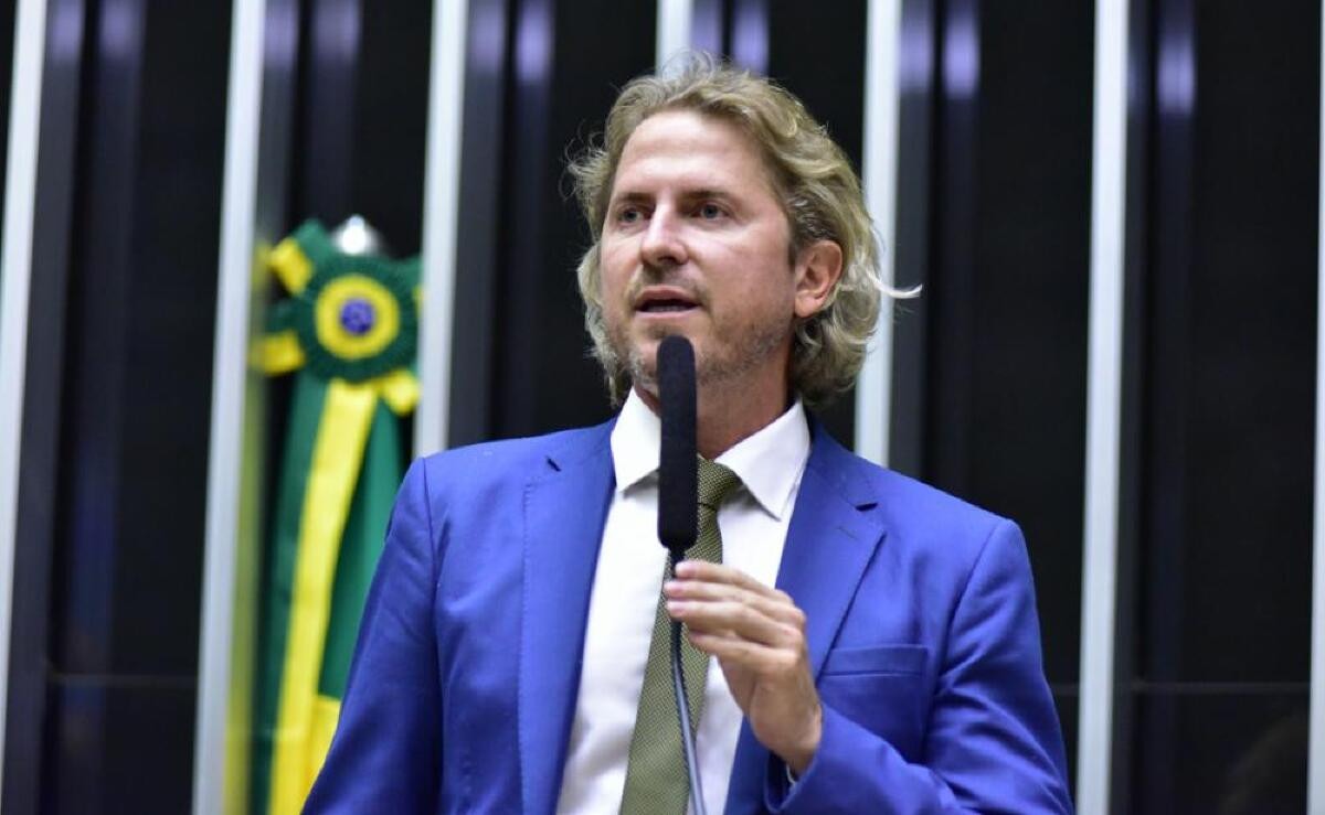 Deputado federal Zeca Dirceu tem casa assaltada no Paraná