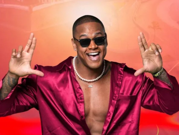 Justiça suspende show de Léo Santana em SP; multa é de R$ 1 milhão