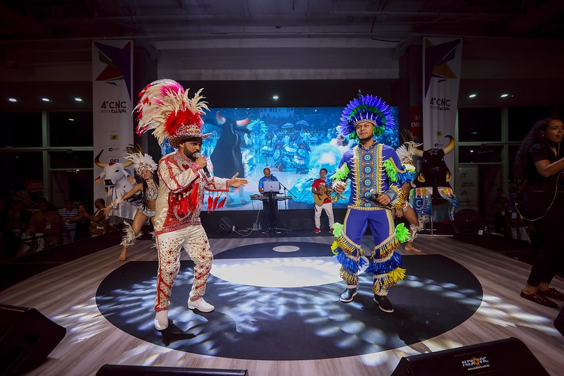 Caprichoso e Garantido se apresentam na 4ª Conferência Nacional de Cultura