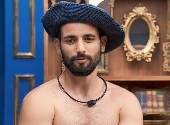 Matteus, do BBB24, foi criado com Bolsa Família pela mãe e avó 