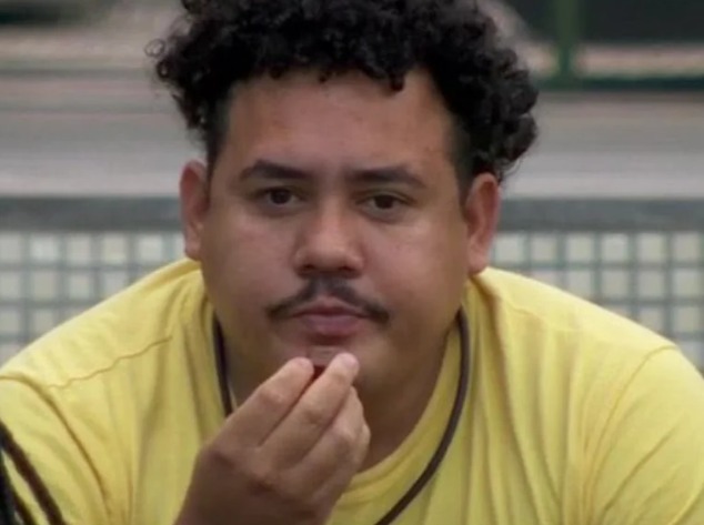 Buda fala sobre Camila após não receber foto: 'será que estão atacando ela?