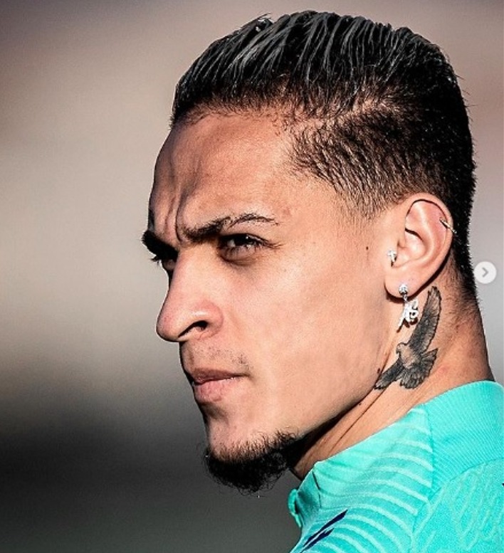 Celular de ex de Antony passa por perícia; jogador é acusado de agressão