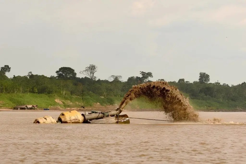 Antecipação da dragagem deve prevenir isolamento do Amazonas durante seca
