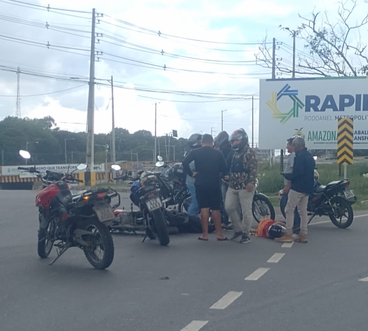 GPS mostra caminho errado e motociclista por app acaba sofrendo acidente em Manaus