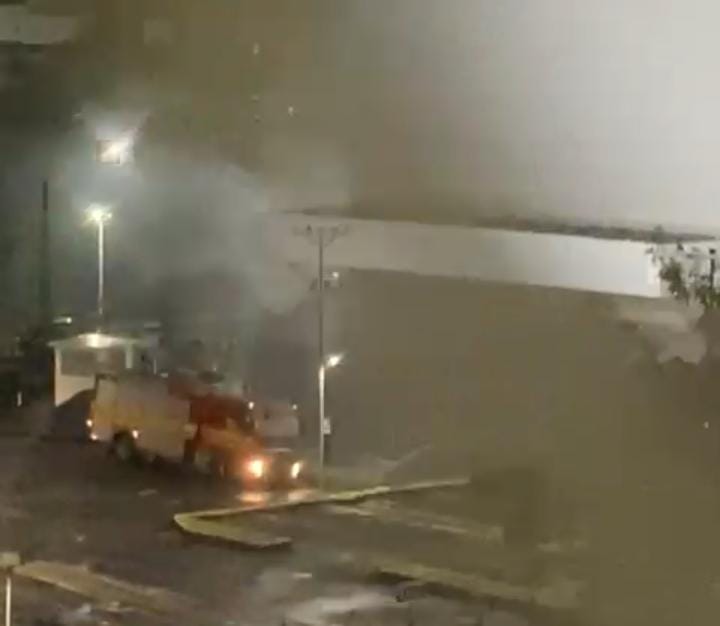 Bombeiros dão detalhes de incêndio no shopping Ponta Negra