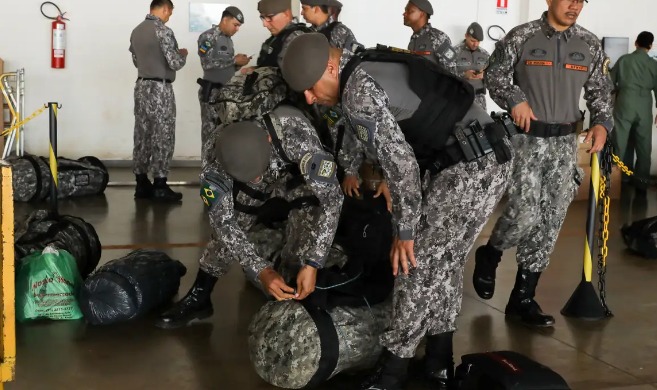 Força Nacional é enviada ao RS para ajudar no resgate de vítimas