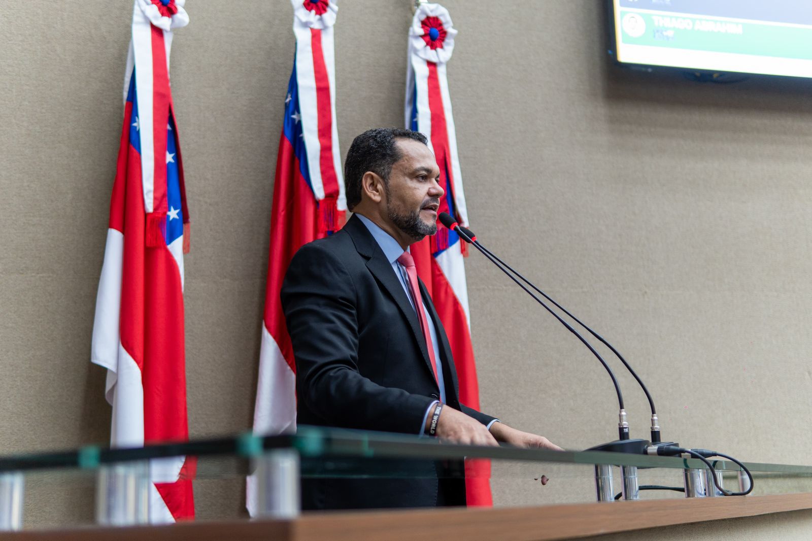 Deputado pede resgate de amazonenses ilhados no RS 