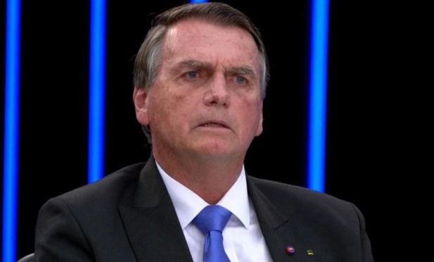 Bolsonaro faz montagem com Boulos, que aciona Justiça