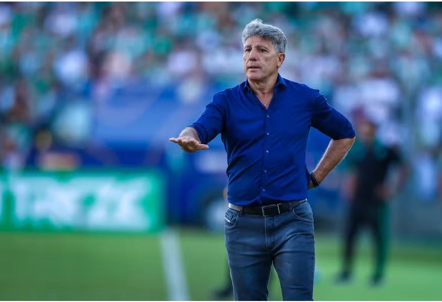 Renato Gaúcho defende pausa no futebol brasileiro após tragédia no RS