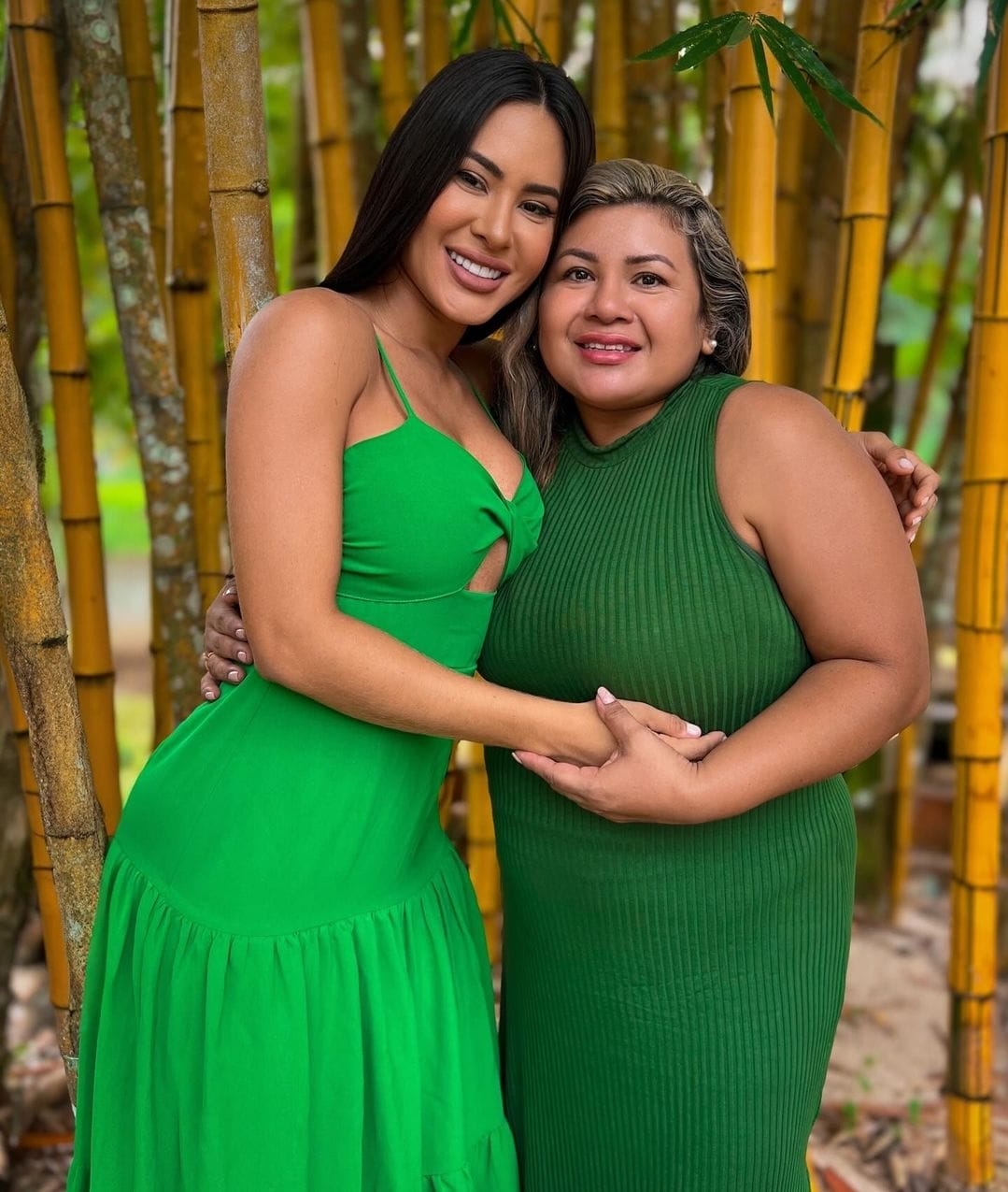 Isabelle homenageia mãe em texto comovente; 'engravidou de mim aos 13'