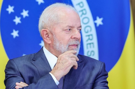 Lula adia viagem ao Chile 