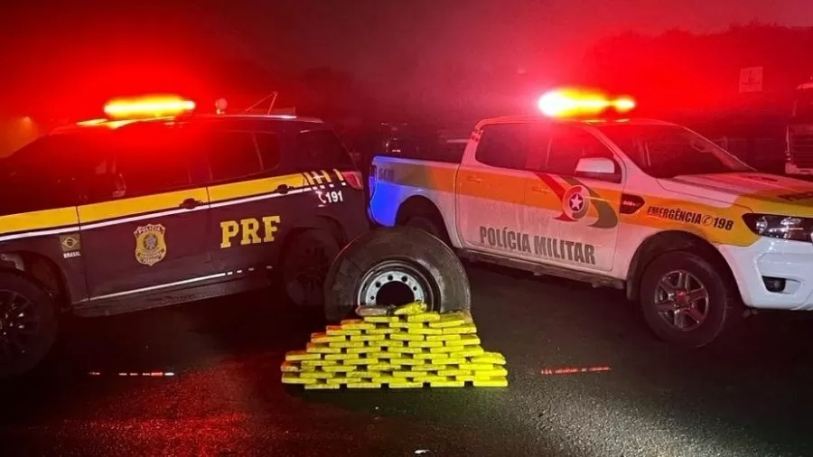 Mais de 50 kg de cocaína e crack são encontrados em doações para o RS