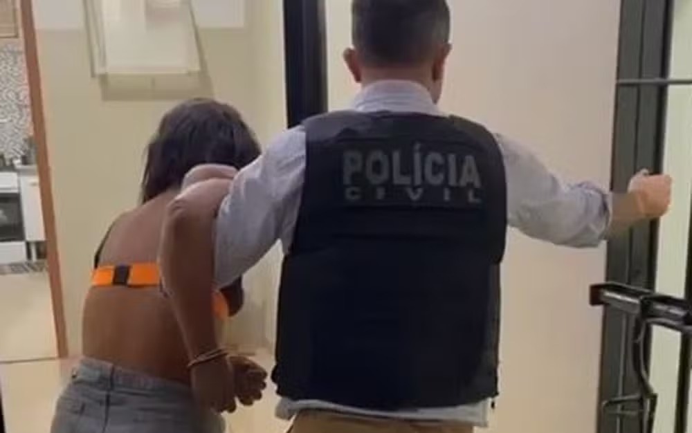 Mulher mata homem em encontro e vende moto dele para pagar aluguel