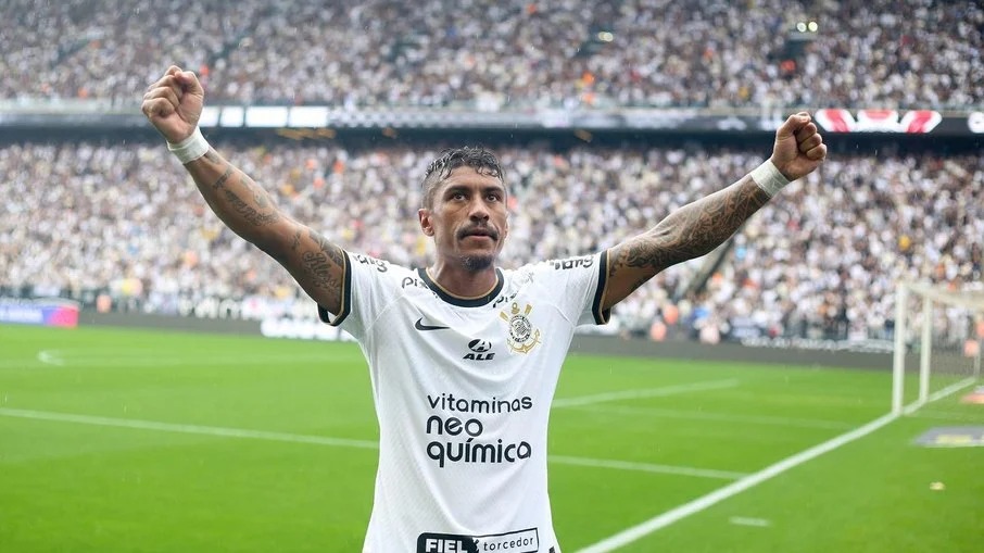 Corinthians anuncia saída de Paulinho; despedida é nesta terça-feira
