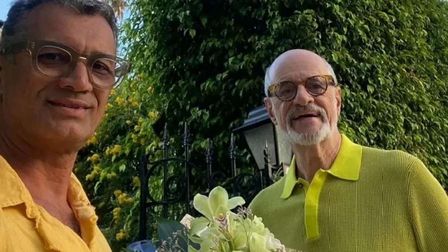Marcos Caruso ganha declaração do marido no Dia dos Namorados