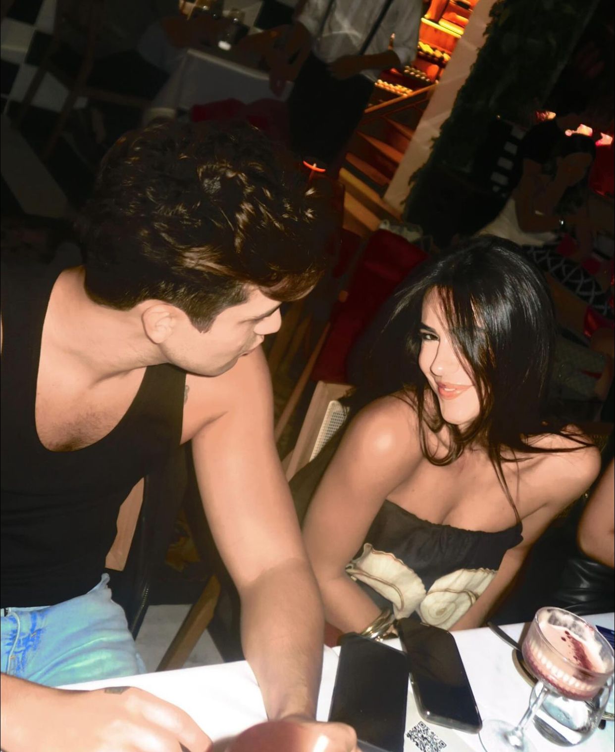 No Dia dos Namorados, Jade Magalhães mostra fotos inéditas com Luan Santana