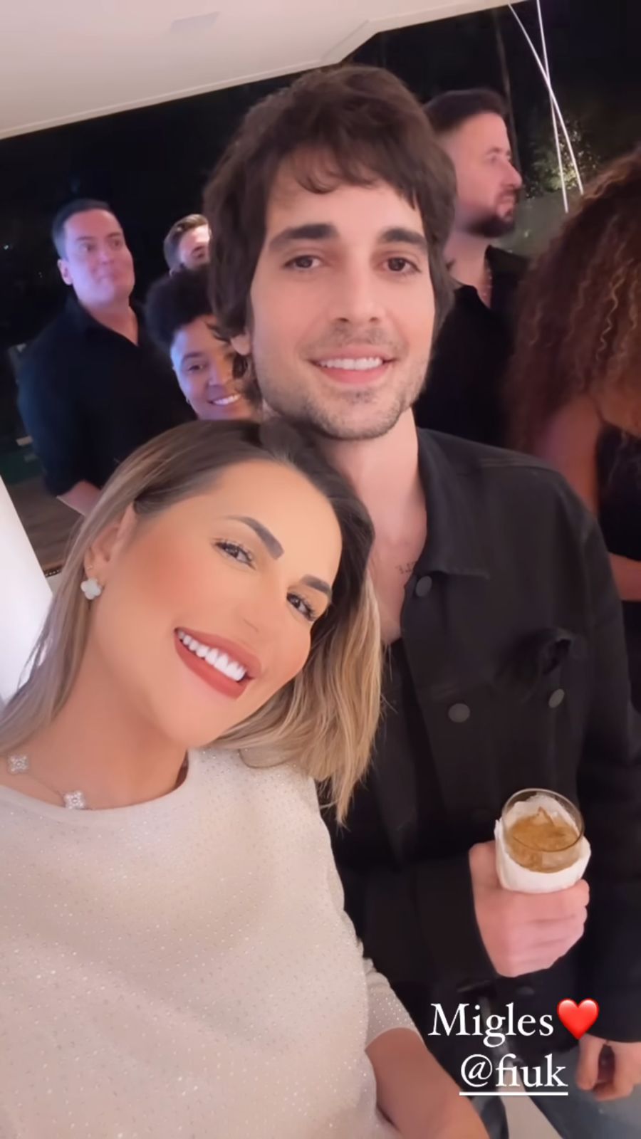 Deolane passa Dia dos Namorados com Fiuk