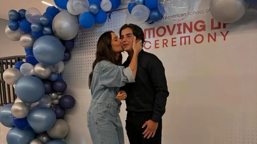 Ivete Sangalo comemora formatura do filho e faz homenagem