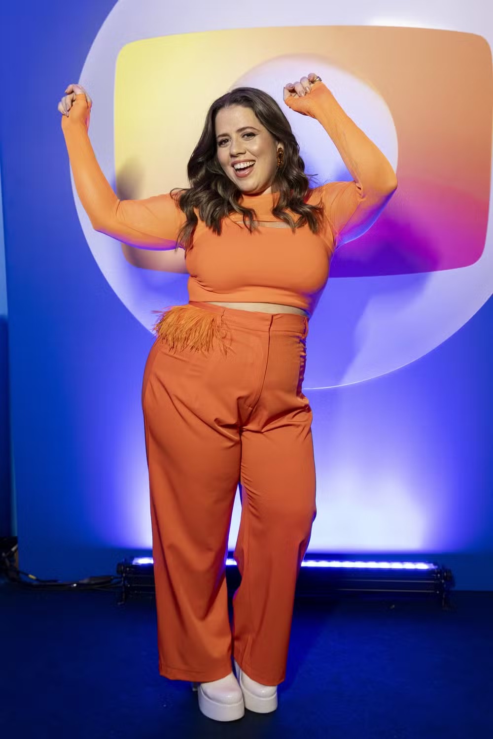 Tati Machado é nova apresentadora do Saia Justa