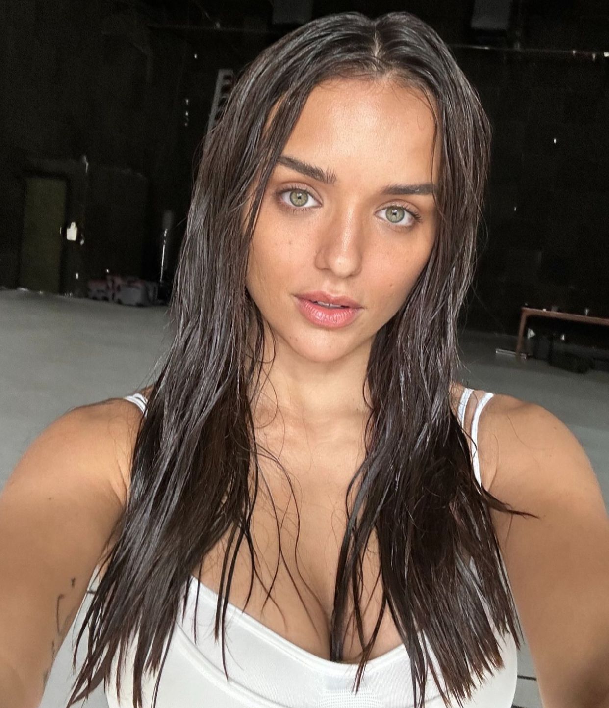 Rafa Kalimann é hospitalizada e cancela participação em evento