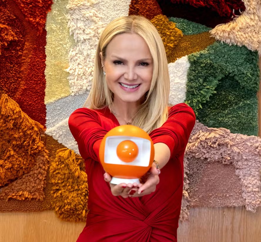 Globo anuncia contratação de Eliana e apresentadora se diz realizada