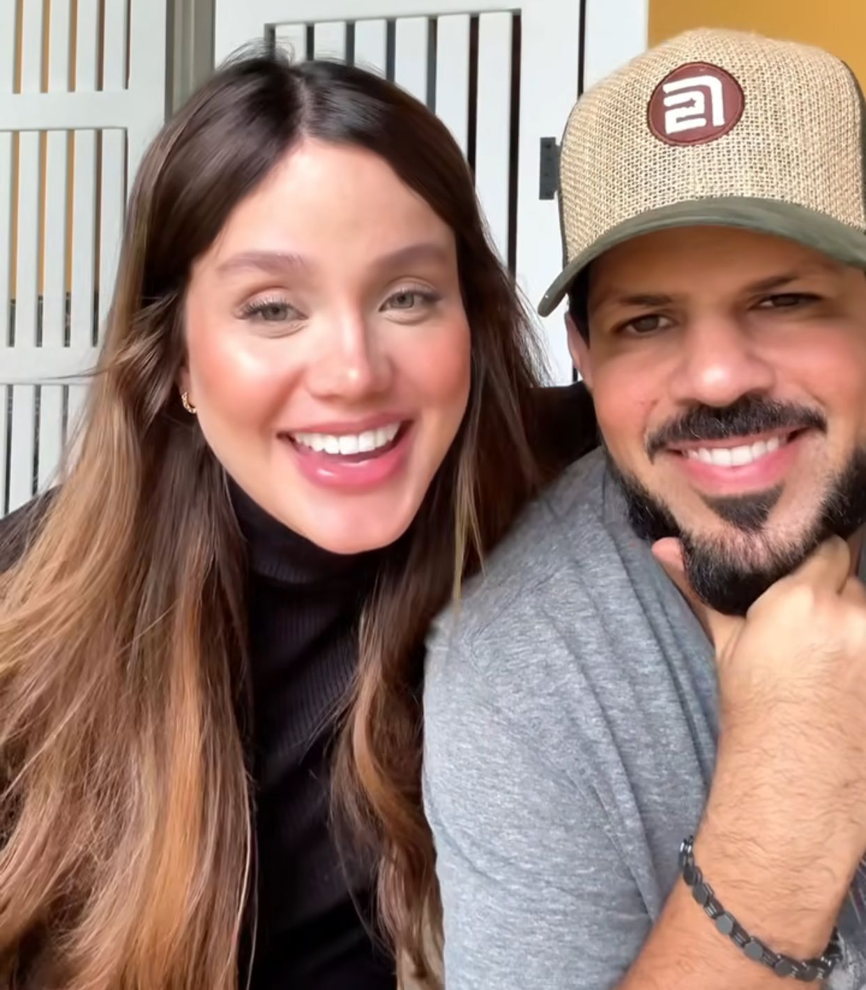 Grávida de gêmeos, esposa de Sorocaba é internada em hospital