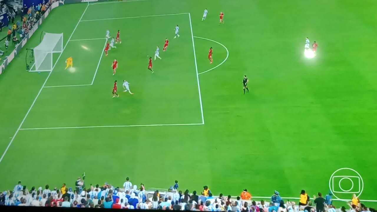 Argentina vence o Canadá por 2 a 0 pela Copa América