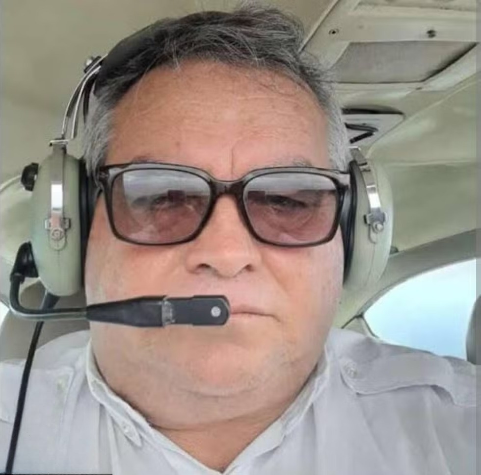 Piloto de avião que caiu no Acre morre durante tratamento em Manaus