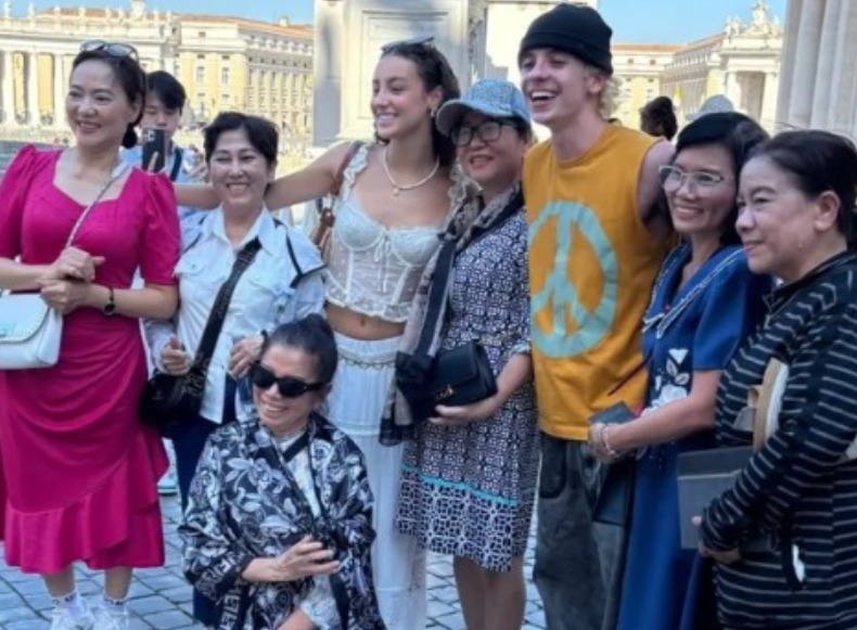 Juliano Floss diz que foi confundido com Justin Bieber em Roma