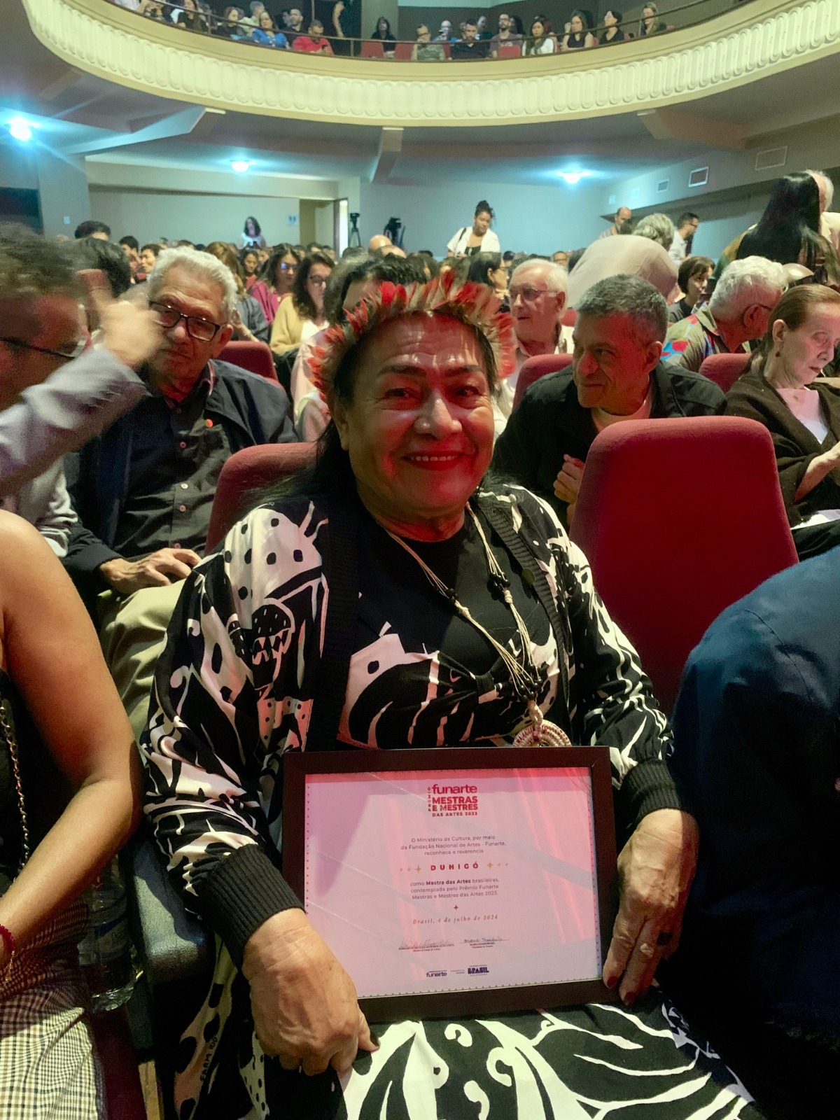 Indígena amazonense, Duhigó é reconhecida como Mestra das Artes Visuais