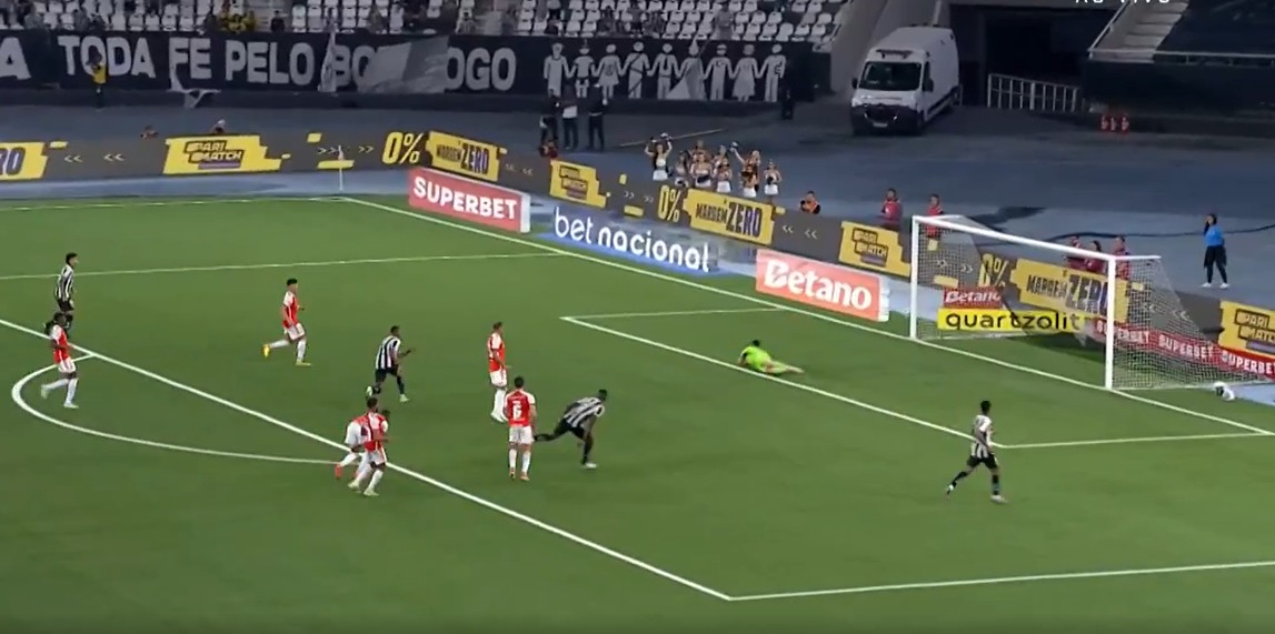 Botafogo vence Internacional por 1 a 0 pelo Brasileirão