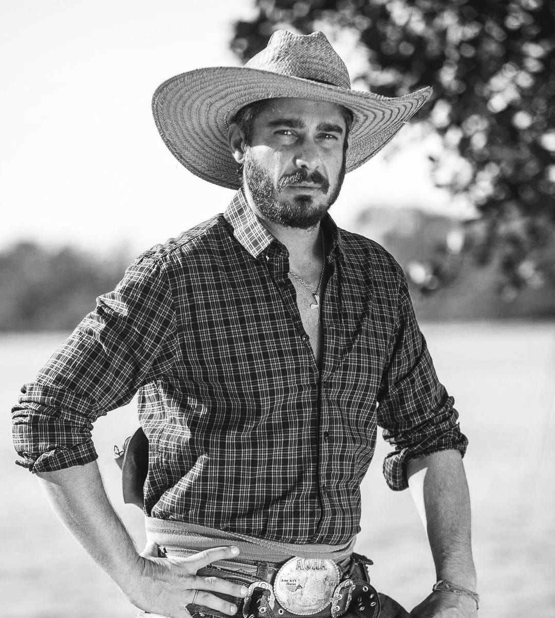 Divulgada causa da morte do ator Thommy Schiavo