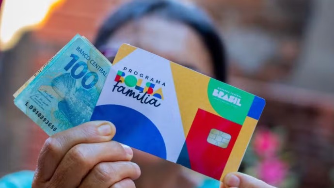 Caixa paga Bolsa Família a beneficiários com NIS de final 3