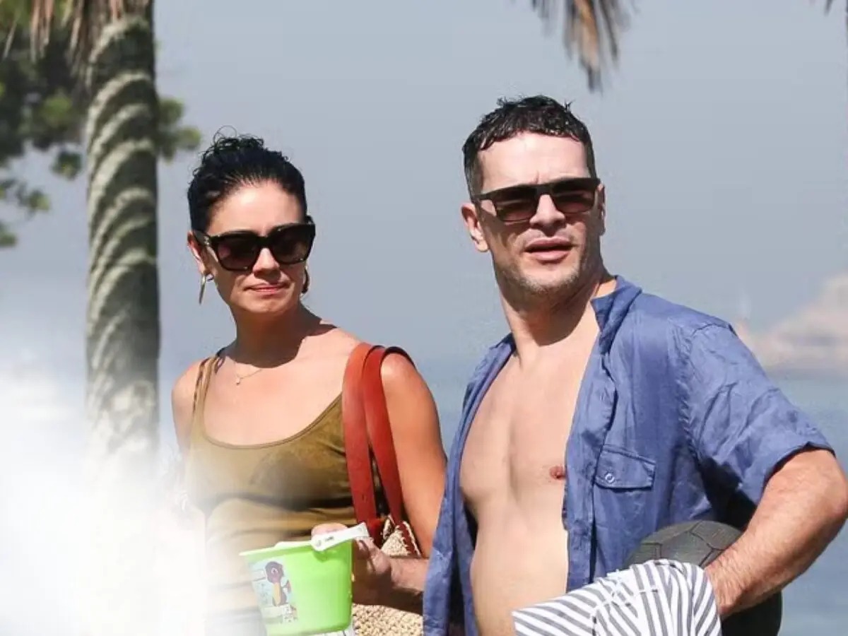 Namorando Xamã, Sophie Charlotte curte dia de praia com Daniel de Oliveira 