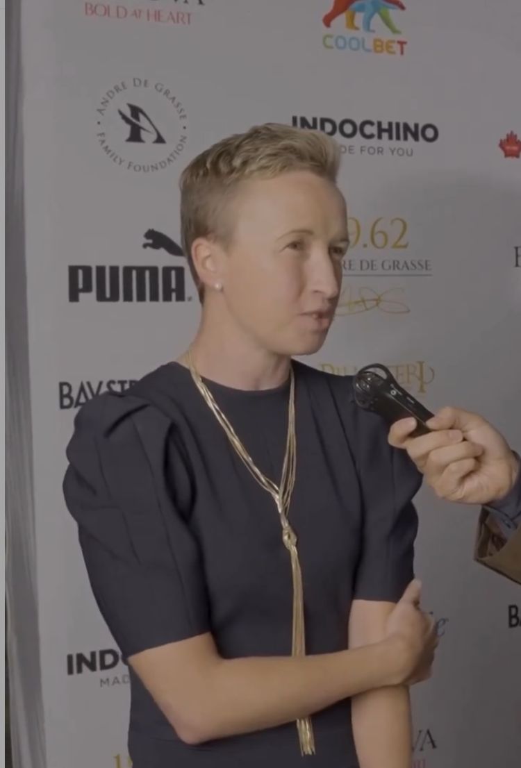 Canadá perde pontos no futebol feminino e técnica é suspensa por espionagem