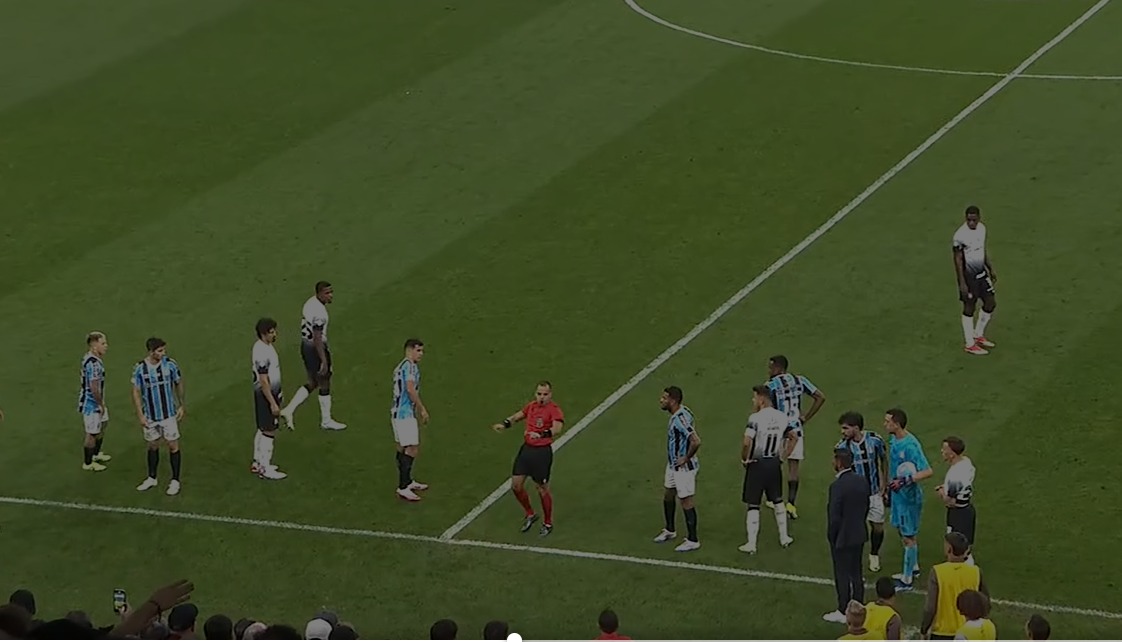 Grêmio formaliza reclamação à CBF contra comissão de arbitragem