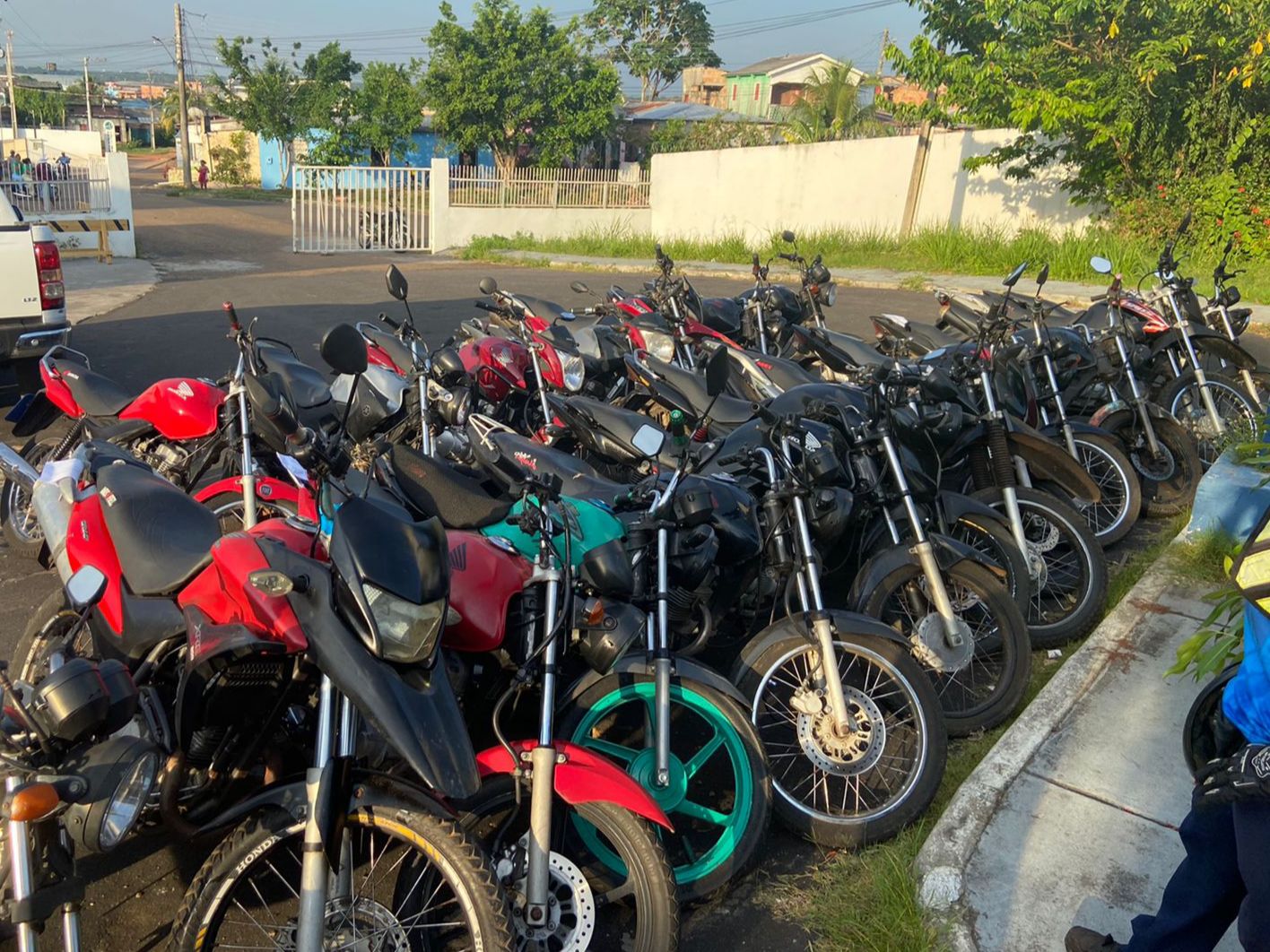 Operação apreende 24 motocicletas roubadas em Manacapuru