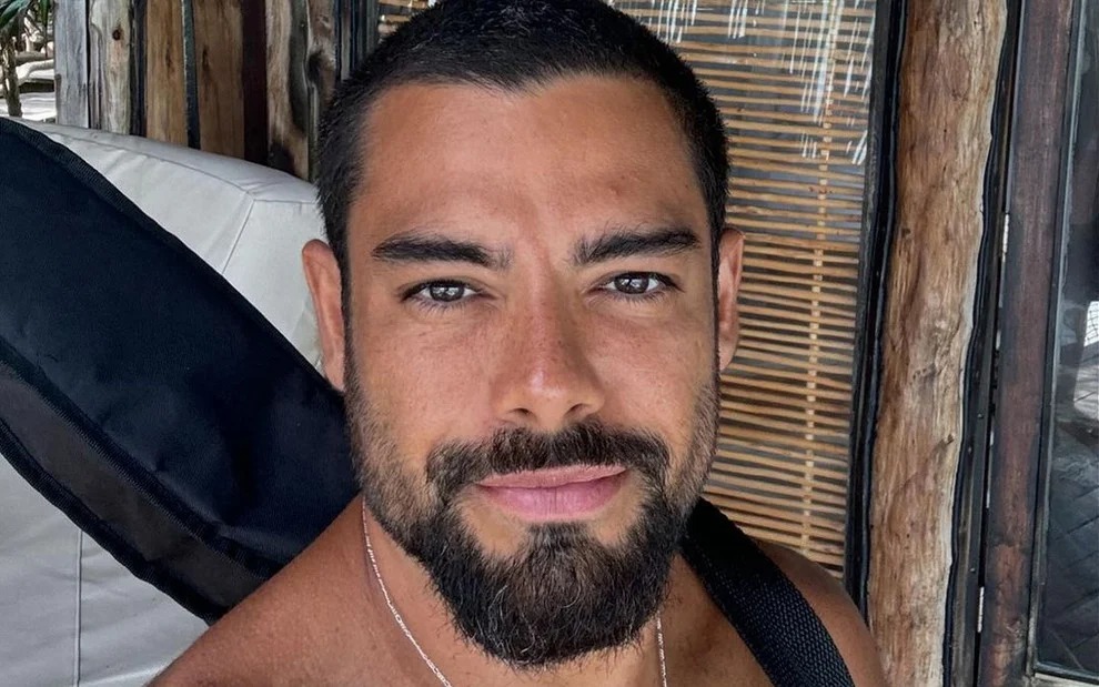 Namorado de Sandy é médico de famosos e já namorou ex-bbb