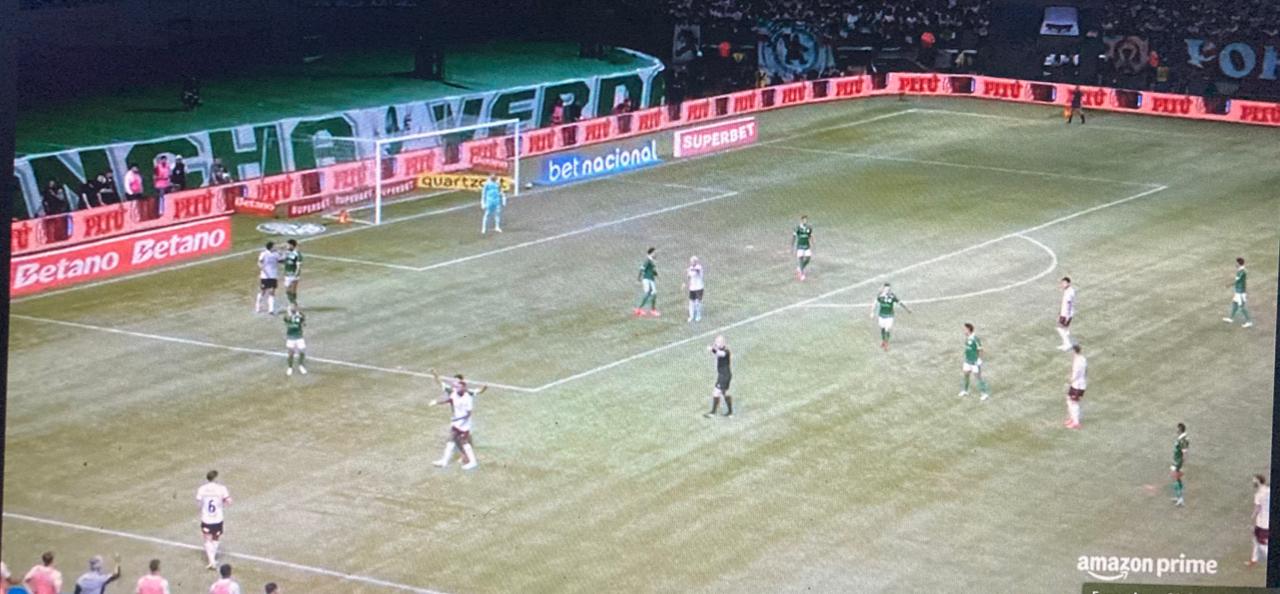 Em jogo com expulsão de Abel Ferreira, Palmeiras vence o Flamengo por 1 a 0