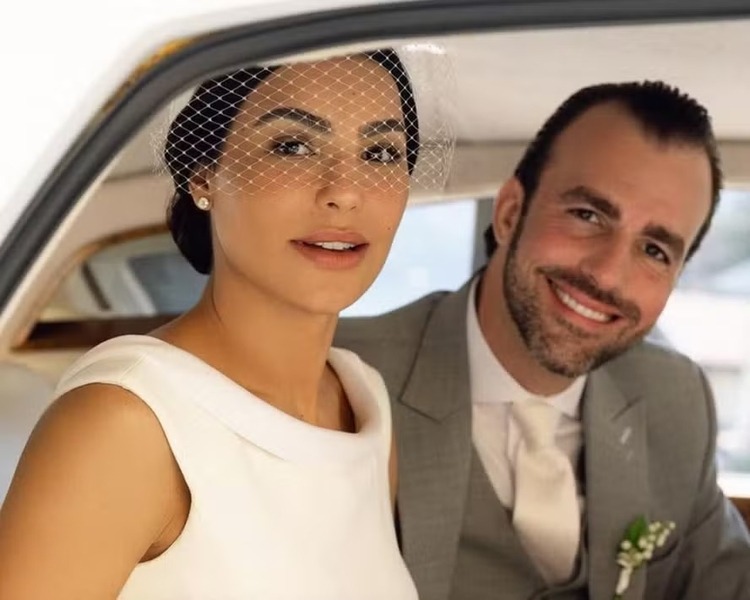 Saiba motivo do fim do casamento de 3 meses de Cíntia Chagas e Lucas Bove
