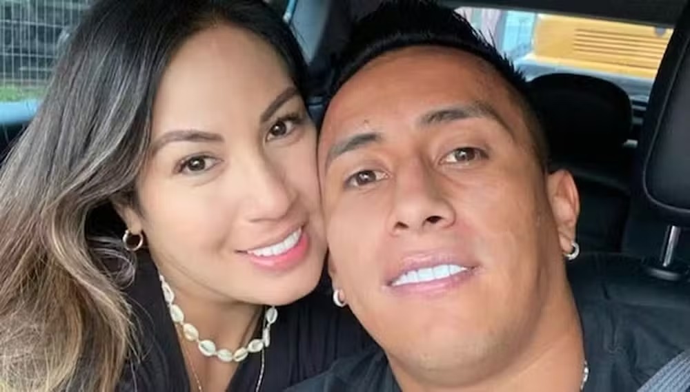 Jogador Christian Cueva é acusado de violência doméstica por ex-mulher
