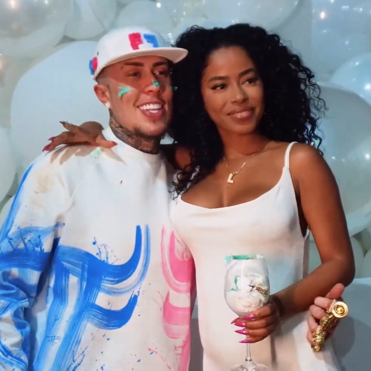 MC Daniel e Lorena Maria anunciam sexo do bebê em chá revelação 